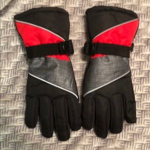 Youth size SM winter gloves